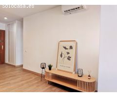 Piso en venta totalmente reformado de 1 dormitorio con vistas despejadas en Benalmádena Costa.