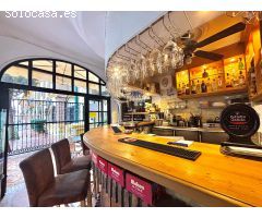 OPORTUNIDAD ÚNICA: CAFETERÍA EN FUNCIONAMIENTO EN PLENO CENTRO DE FUENGIROLA