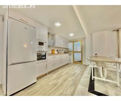 Espectacular vivienda de 3 dormitorios con vistas al mar en primera línea de playa