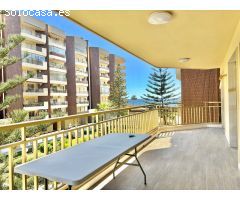Espectacular vivienda de 3 dormitorios con vistas al mar en primera línea de playa