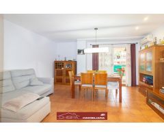 Encantardor apartamento con gran terraza