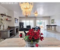 Casa con licencia turística en urbanización Cala Canyelles, Lloret de Mar