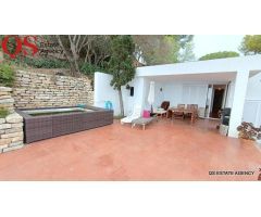 Villa con acceso privado a la cala en urbanización Sant Francesc, Blanes