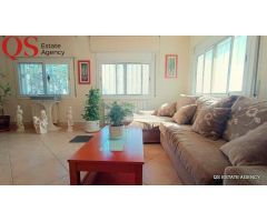 Casa con piscina y dos viviendas independientes en urbanización Can Fornaca, Riudarenes