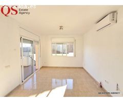 Chalet con terreno amplio en urbanización Castell de Montornés de La Pobla de Montornés