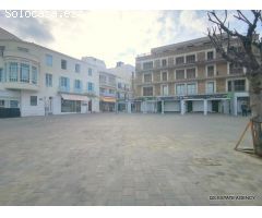 Hotel con encanto de 3 estrellas a pocos metros de la playa De la Riba, LEscala