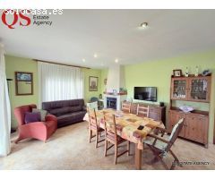 Casa con piscina en Cunit residencial