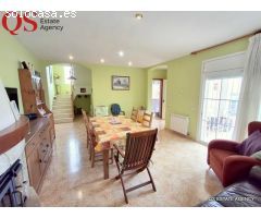 Casa con piscina en Cunit residencial