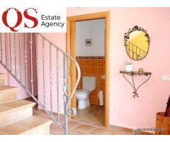 Chalet con piscina y jardín en urbanización Vallcanera, Sils