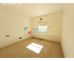 Villa en Venta en Arboleas, Almería