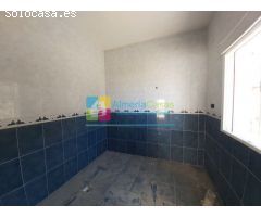 Villa en Venta en Arboleas, Almería