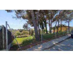 Parcela de terreno de 980 m2 en venta en Santa Coloma de Farners.