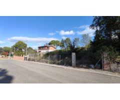 Parcela de terreno de 920 m2 en venta en Sils.