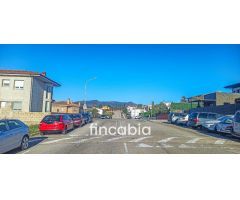 Parcela de terreno de 400 m2 en venta en Santa Coloma de Farners.