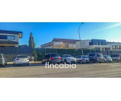 Parcela de terreno de 400 m2 en venta en Santa Coloma de Farners.