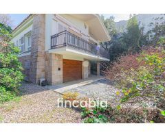 Casa aislada con piscina i jardín en venta en Santa Coloma de Farners.