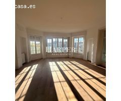 Piso con 3hab y Gran Potencial para Renovar en Gracia