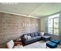 Piso luminoso y renovado de 2 habitaciones en Eixample