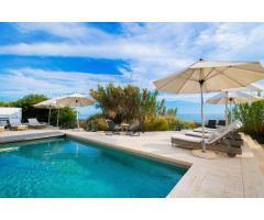 Viilla de lujo en primera línea Costa Bella Marbella