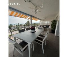 ¡Exclusiva vivienda reformada con vistas al mar en pleno Paseo Jaime I, Salou!