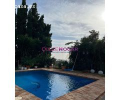 CHALET INDEPENDIENTE CON PISCINA Y VISTAS AL MAR EN SERRAMAR