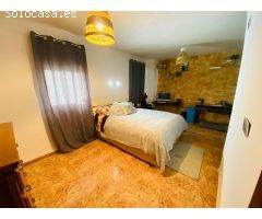 CHALET EN CASCO HISTORICO