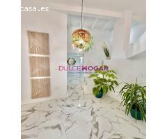 CASA TOTALMENTE  RENOVADA CON 2 APARTAMENTOS INDIVIDUALES
