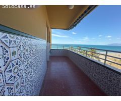 EXCLUSIVO PISO EN PRIMERA LINEA DE PLAYA (CALAFLORES)