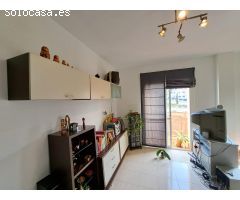 PISO DE TRES DORMITORIOS EN AÑORETA CON PISCINA