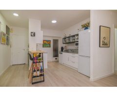 Piso de 3 habitaciones con balcón y todos los servicios en la zona Viladordis-Oms y de Prat de Manre