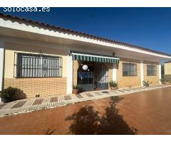 Chalet en Venta en Alcalá de Guadaira, Sevilla