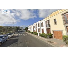 Venta piso + 3 garajes en Telde (Las Palmas)