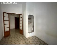 ATENCION INVERSORES!!! SE VENDE CASA INDEPENDIENTE  CON DOS REGISTROS