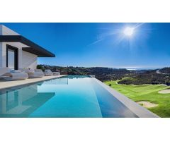 Villa en Venta en el Azata Golf, Estepona