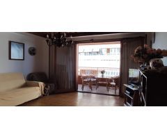 PISO AMPLIO CON VISTAS AL MAR EN PLAYA NAUFRAGOS, 3 DORMITORIOS, 2 BAÑOS Y PISCINA COMUNITARIA