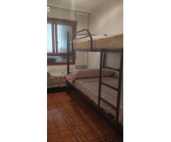 PISO AMPLIO CON VISTAS AL MAR EN PLAYA NAUFRAGOS, 3 DORMITORIOS, 2 BAÑOS Y PISCINA COMUNITARIA