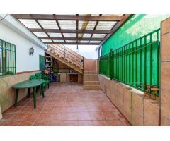 Casa con 2 Viviendas