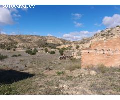 OPORTUNIDAD FINCA RUSTICA DE REGADIO CON CONSTRUCCIONES A REHABILITAR EN VINEBRE