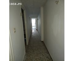 OPORTUNIDAD GRAN LOCAL COMERCIAL EN ZONA CENTRICA EN  MORA LA NOVA