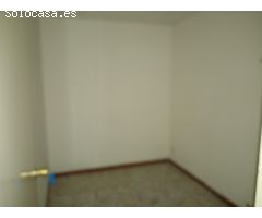 OPORTUNIDAD GRAN LOCAL COMERCIAL EN ZONA CENTRICA EN  MORA LA NOVA