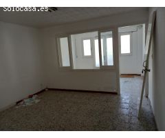 OPORTUNIDAD GRAN LOCAL COMERCIAL EN ZONA CENTRICA EN  MORA LA NOVA