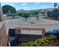 OPORTUNIDAD CHALET  PAREADO  EN ZONA RESIENCIAL DE MORA D´EBRE