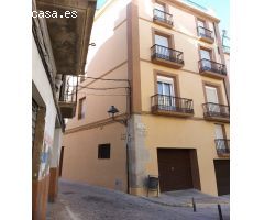 OPORTUNIDAD GRAN CASA DE PUEBLO EN EL CENTRO DE MORA D´EBRE CON VISTAS AL RIO.