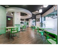 Cafetería La Contraviesa en venta con 168 m2  junto a Centro Comercial Alcampo