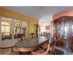 ESPECTACULAR CHALET EN LA URB. VILLAS BLANCAS