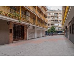 Precioso piso de 173 m2 con de 5 habitaciones, 2 salones, terraza, garaje, junto a Plaza de Gracia