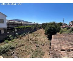 CASA CON FINCA PARA REFORMA EN EL CENTRO DE VERÍN