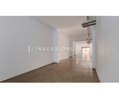 Local comercial en Alquiler en Barcelona, Barcelona