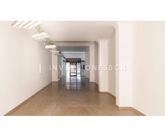 Local comercial en Alquiler en Barcelona, Barcelona