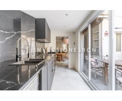 Fabuloso piso amueblado con terraza privada, a un paso de Plaza Real y Las Ramblas!